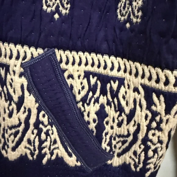 Free People Navy Blue Embroidered Quilted Jacket – Boho Patterned Zip Front - Picture 4 of 5